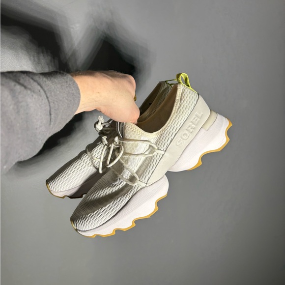 Sorel Kinetic Impact Lace Sneakers Womens Size 9.5 - Picture 2 of 6